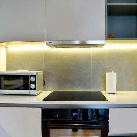 Lux Waterfront Charm 1 Apartment Belgrade