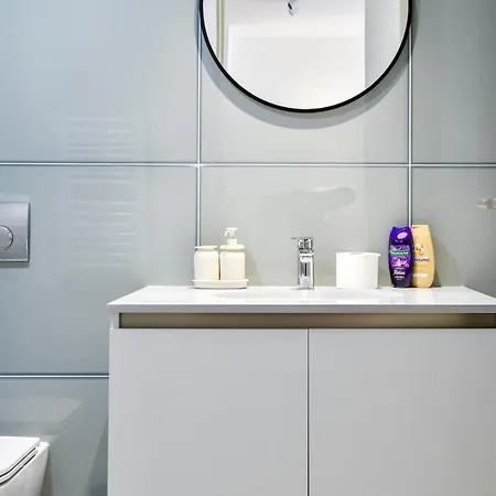 Apartment Lux Waterfront Charm 1